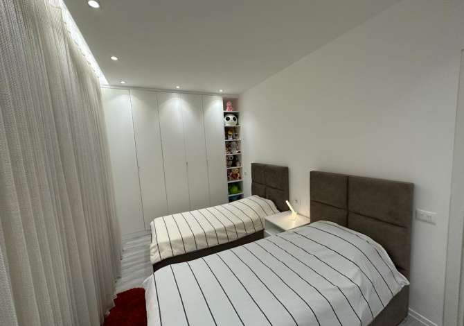 Shtepi me qera 2+1 ne Tirane - 800 Euro