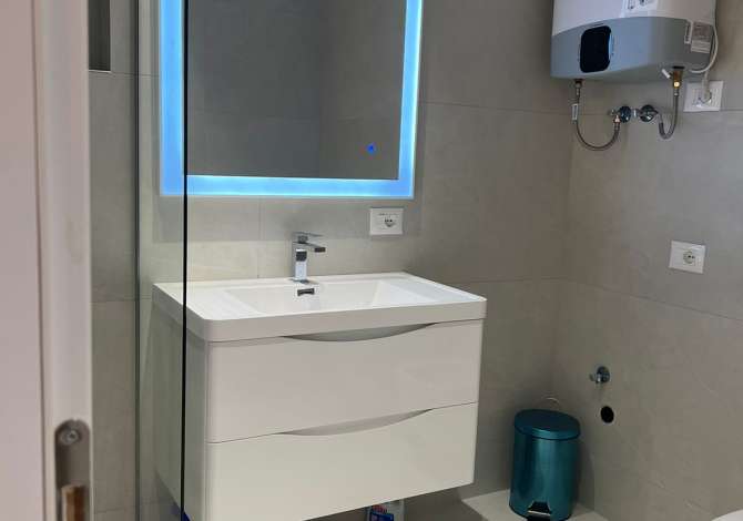 Shtepi me qera Apartament ne Tirane, Garsoniere, Mobilimi E mobiluar, Pagesa 650  Euro.