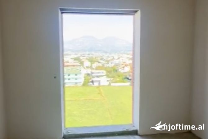 Shtepi ne shitje Apartament ne Tirane, 1+1, Mobilimi Bosh, pa mobiluar, Pagesa 57,500  Euro.
