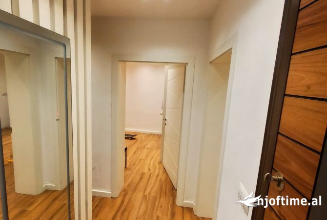 Shtepi me qera 2+1 ne Tirane - 60,000 Leke