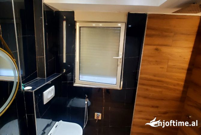 Shtepi me qera 2+1 ne Tirane - 60,000 Leke