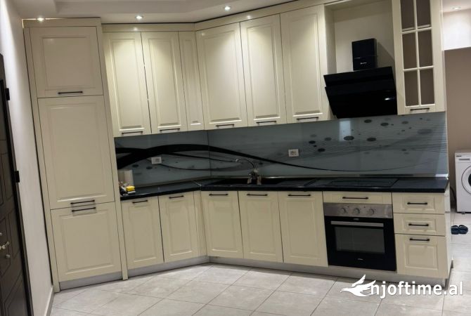 Shtepi me qera 2+1 ne Tirane - 550 Euro