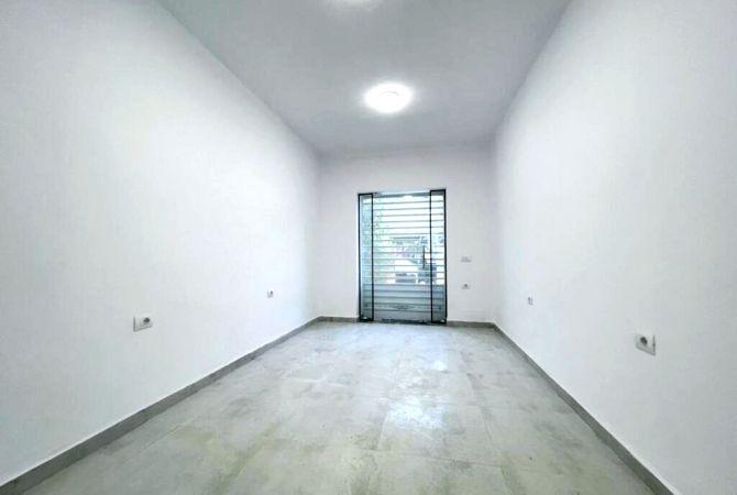 Ambient biznesi ne shitje 1+1 ne Tirane - 310,500 Euro
