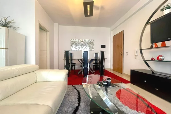 Shtepi me qera 1+1 ne Tirane - 430 Euro