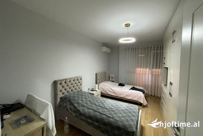 Shtepi ne shitje 2+1 ne Tirane - 200,000 Euro