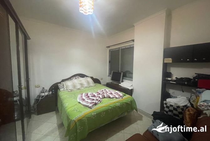 Shtepi ne shitje 1+1 ne Tirane - 65,000 Euro