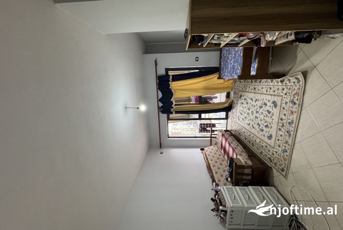 Shtepi ne shitje 1+1 ne Tirane - 120,000 Euro