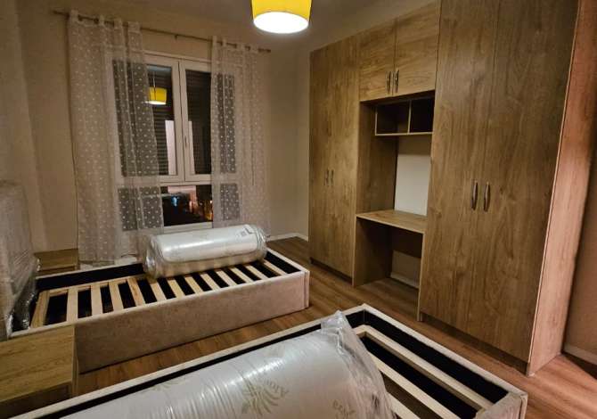 Shtepi me qera Apartament ne Tirane, 2+1, Mobilimi E mobiluar, Pagesa 600  Euro.