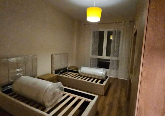 Shtepi me qera Apartament ne Tirane, 2+1, Mobilimi E mobiluar, Pagesa 600  Euro.