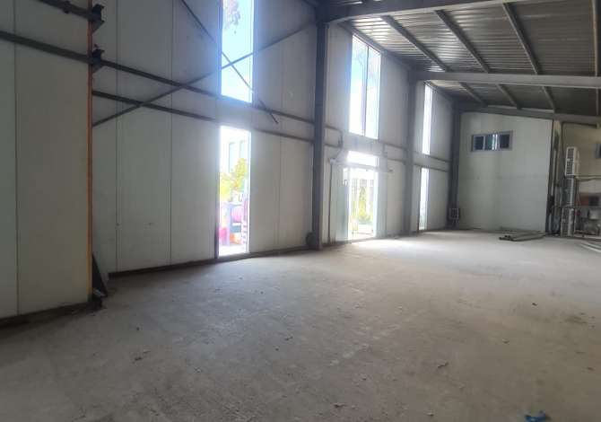Ambient biznesi me qera 4+1 ne Tirane - 1,200 Euro