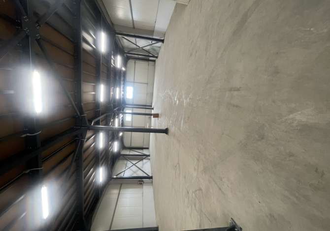 Ambient biznesi me qera 4+1 ne Tirane - 2,800 Euro