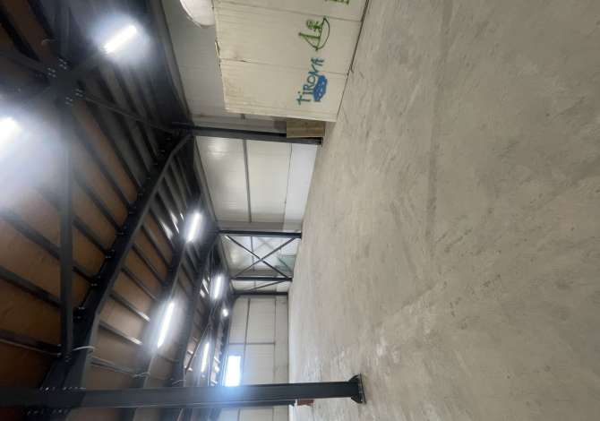 Ambient biznesi me qera 4+1 ne Tirane - 2,800 Euro