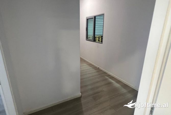 Jepet kapanon me qera 600 m2 prane City Park