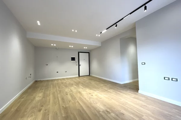 Apartment for sale in Tirana 1+1, Emty