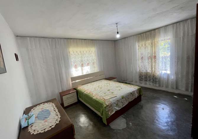 Shtepi me qera 2+1 ne Tirane - 400 Euro