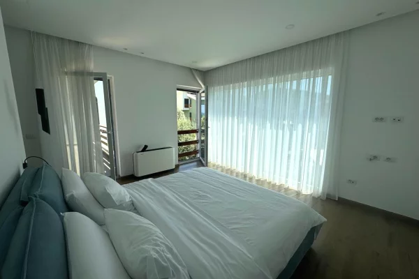Luxury villas for rent in Tirana 3+1, Furnished