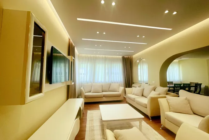 Casa in affitto 2+1 a Tirana - 1,000 Euro