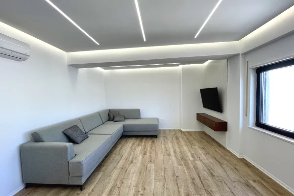 Shtepi ne shitje Apartament ne Tirane, 1+1, Mobilimi E mobiluar, Pagesa 160,000  Euro.