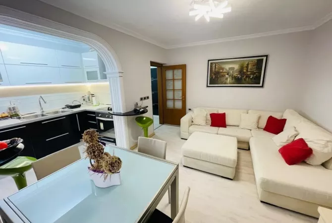 Casa in affitto 2+1 a Tirana - 1,000 Euro
