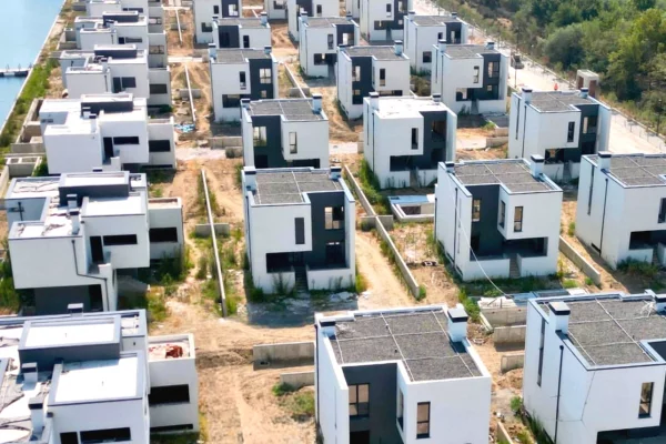 Apartment for sale in Durres 1+1, Emty