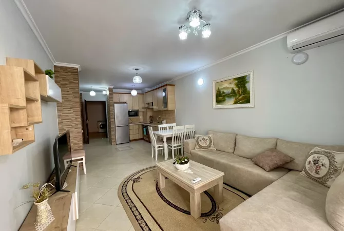 Shtepi me qera 2+1 ne Tirane - 600 Euro