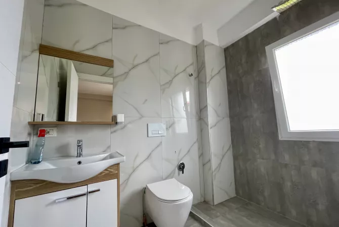 Shtepi me qera Apartament ne Tirane, 3+1, Mobilimi E mobiluar, Pagesa 1,200  Euro.
