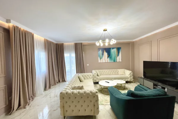 Casa in affitto 3+1 a Tirana - 1,200 Euro