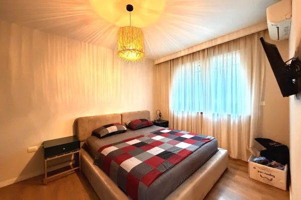 Shtepi ne shitje Apartament ne Tirane, 2+1, Mobilimi E mobiluar, Pagesa 220,000  Euro.