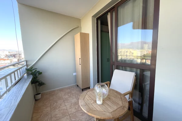 Shtepi me qera Apartament ne Tirane, 1+1, Mobilimi E mobiluar, Pagesa 650  Euro.