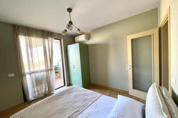 Shtepi me qera Apartament ne Tirane, 1+1, Mobilimi E mobiluar, Pagesa 650  Euro.