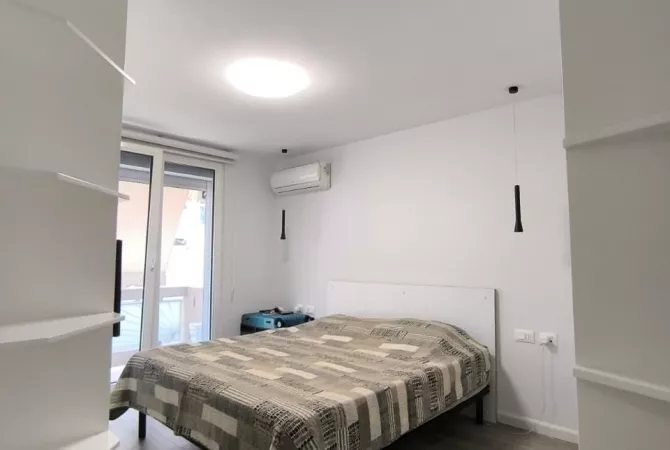 Shtepi me qera Apartament ne Tirane, 2+1, Mobilimi E mobiluar, Pagesa 110,000  Leke.