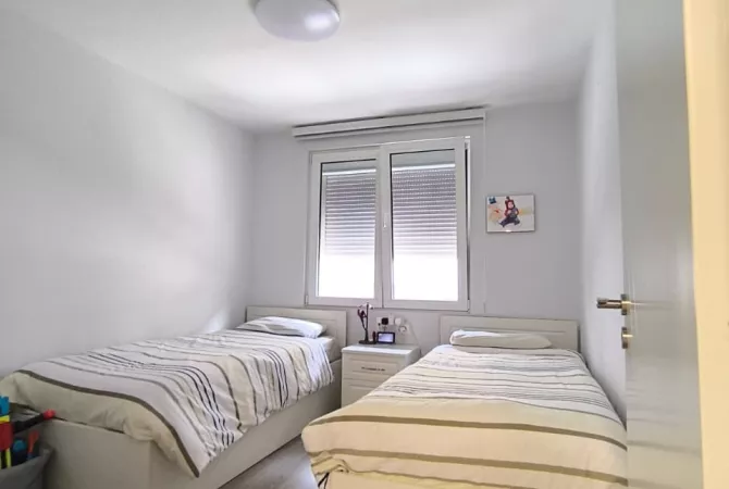 Shtepi me qera Apartament ne Tirane, 2+1, Mobilimi E mobiluar, Pagesa 110,000  Leke.