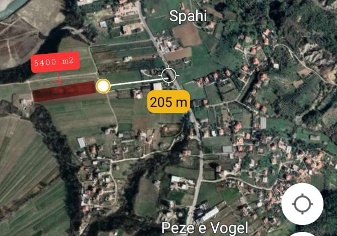 Truall ose Toke ne Tirane - 253,800 Euro