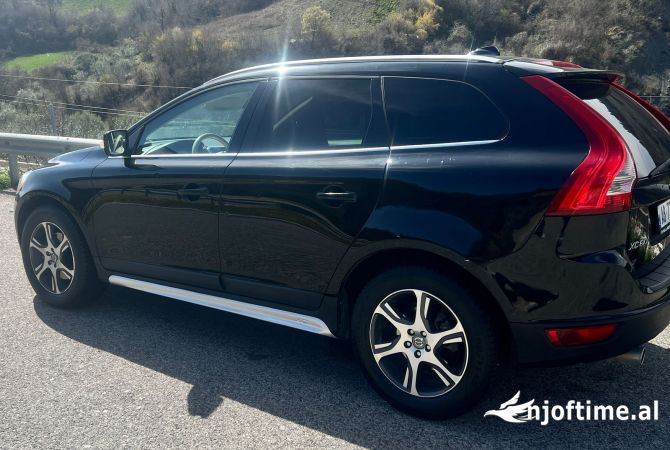 Auto in Vendita  a Tirana - 11,700 Euro