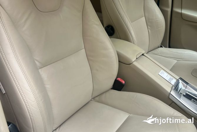 Auto in Vendita  a Tirana - 11,700 Euro