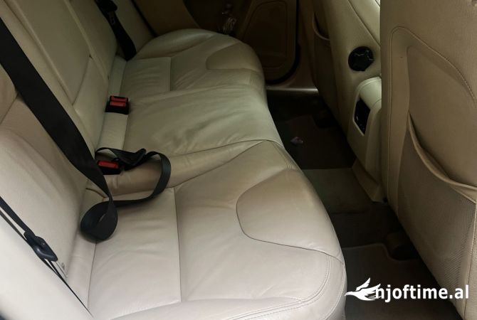 Makina ne shitje ne Tirane, Volvo, 2013 gasoline-gas,Kambio Automatik Pagesa 11,700  Euro.