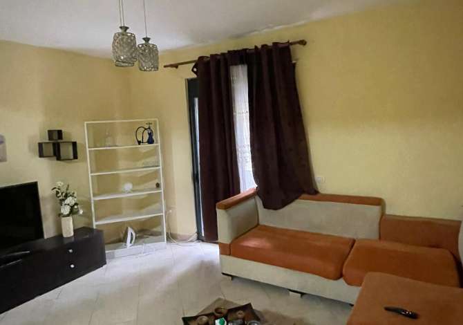 Shtepi me qera 1+1 ne Tirane - 300 Euro