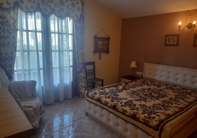 Shtepi me qera 2+1 ne Tirane - 550 Euro