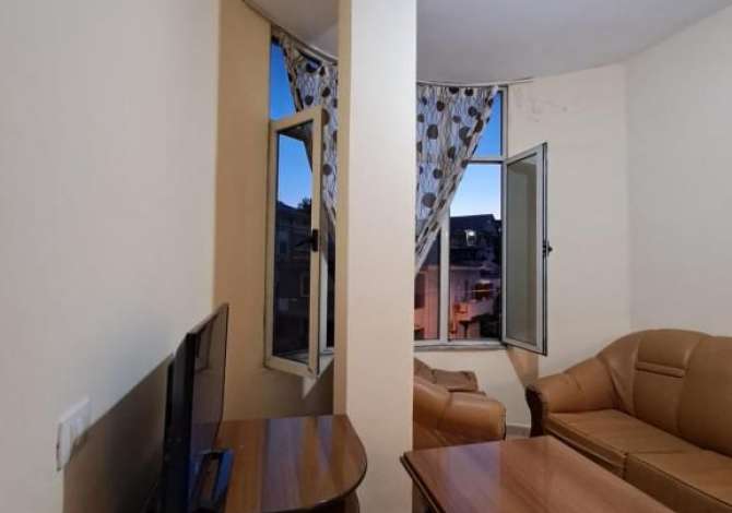 Shtepi me qera 2+1 ne Tirane - 451 Euro