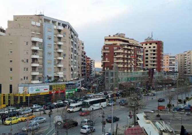 Shtepi me qera 2+1 ne Tirane - 600 Euro