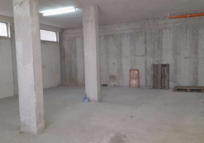 Ambient biznesi me qera 4+1 ne Tirane - 351 Euro
