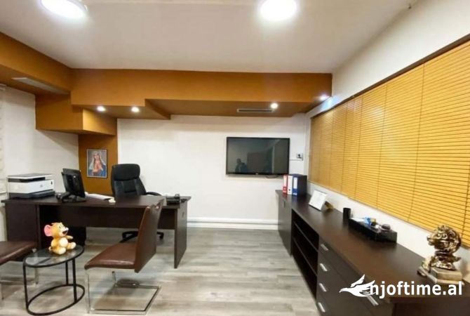 Ambient biznesi me qera 3+1 ne Tirane - 3,000 Euro