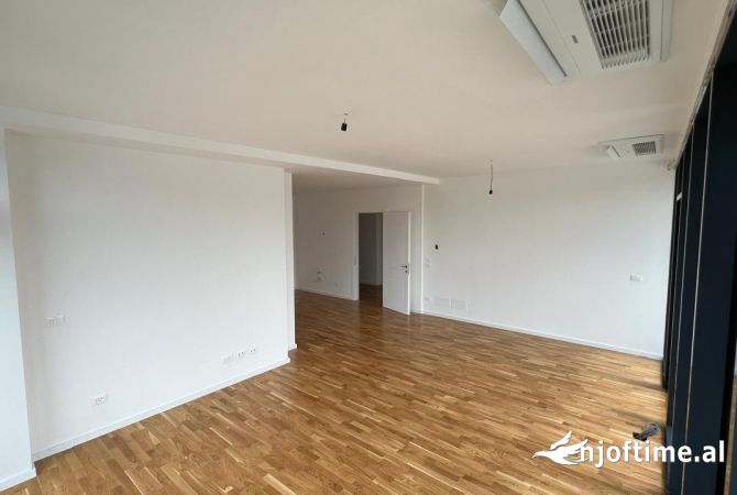 Ambient biznesi me qera 3+1 ne Tirane - 1,500 Euro