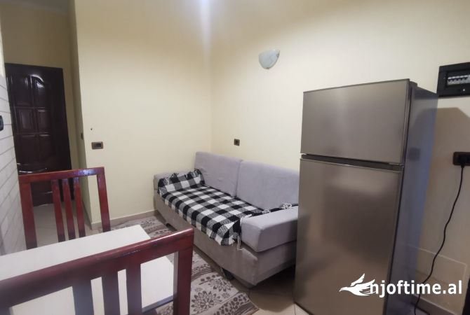 Shtepi me qera 1+1 ne Tirane - 400 Euro