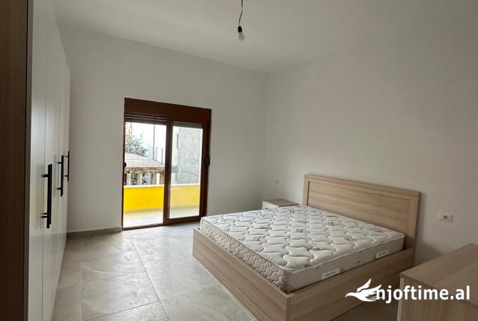 Shtepi me qera 3+1 ne Tirane - 603 Euro