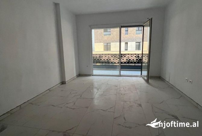 Shtepi ne shitje 2+1 ne Tirane - 95,000 Euro