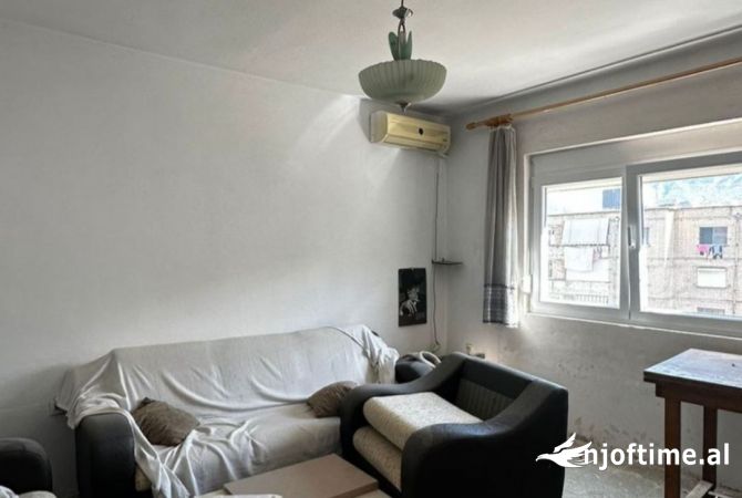 Shtepi ne shitje 1+1 ne Tirane - 75,000 Euro