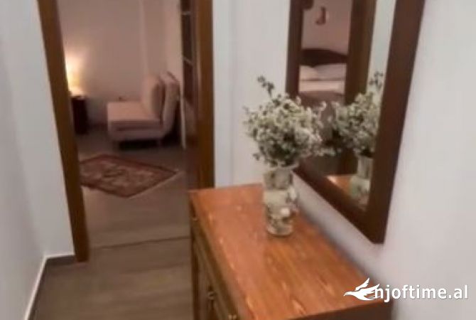 Shtepi me qera Garsoniere ne Tirane - 500 Euro