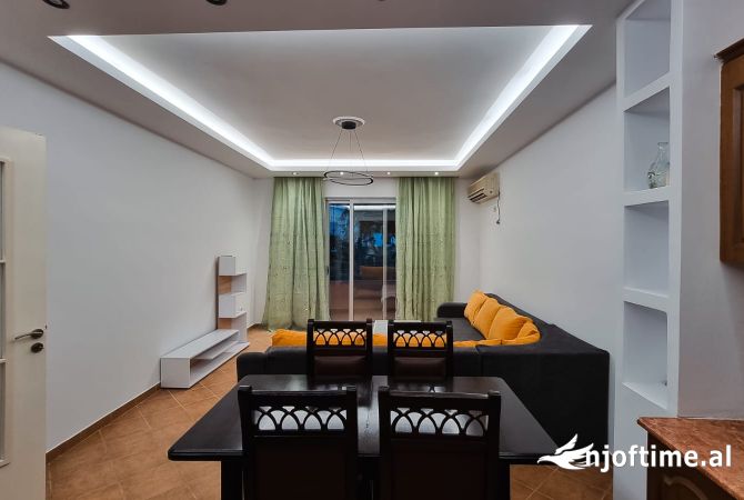 Shtepi me qera 2+1 ne Tirane - 402 Euro