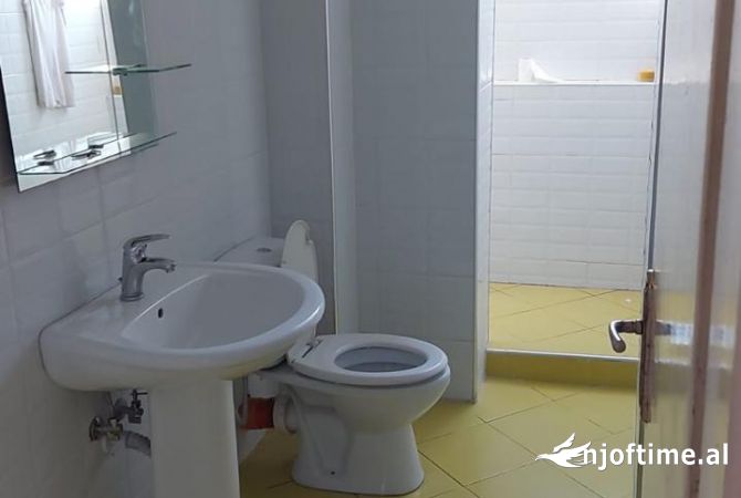 Shtepi me qera 1+1 ne Tirane - 252 Euro